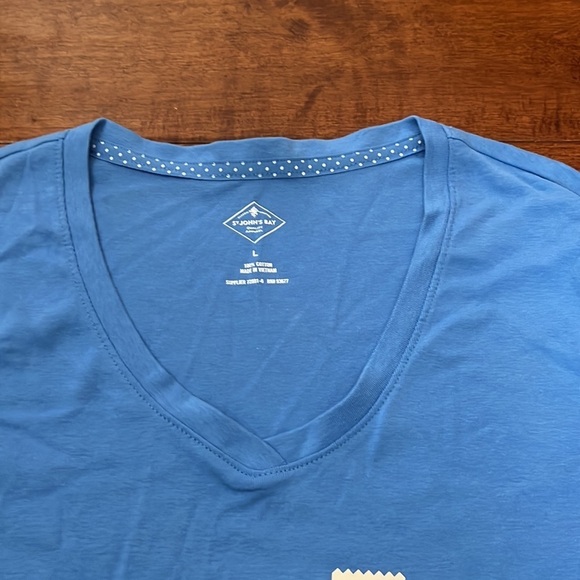 St. John's Bay Womens V Neck
Short Sleeve Tee Shirt Size L - Picture 5 of 8